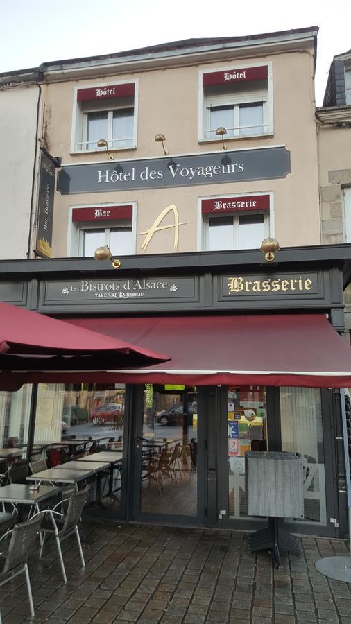 Hotel Des Voyageurs Mayenne Bagian luar foto